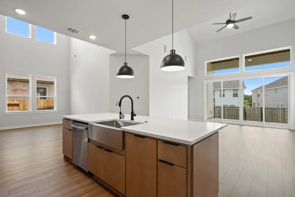 600 Lariat Loop Liberty Hill, TX 78642