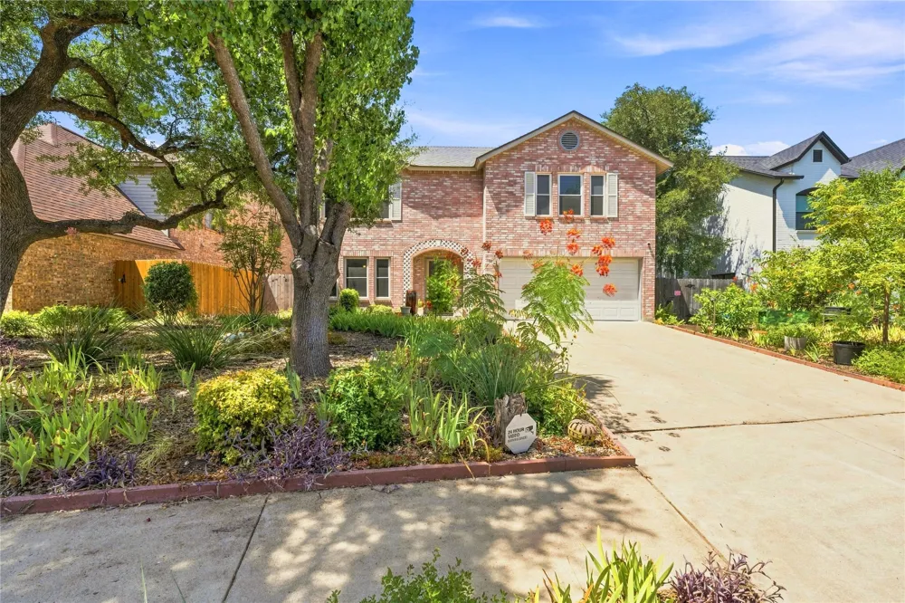 901 Dogwood Trail Cedar Park, TX 78613