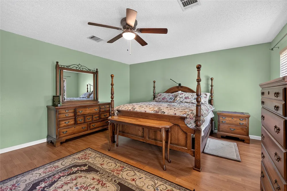 901 Dogwood Trail Cedar Park, TX 78613