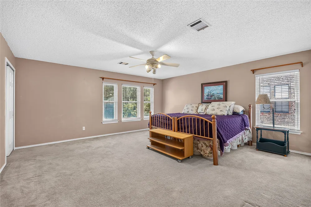 901 Dogwood Trail Cedar Park, TX 78613