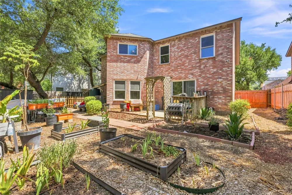 901 Dogwood Trail Cedar Park, TX 78613