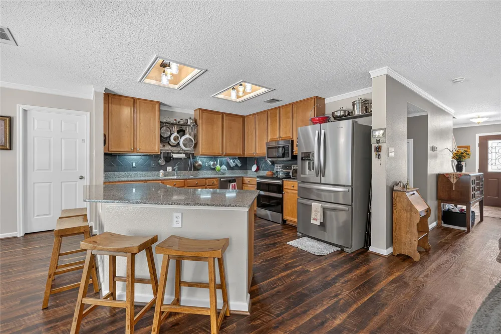 901 Dogwood Trail Cedar Park, TX 78613
