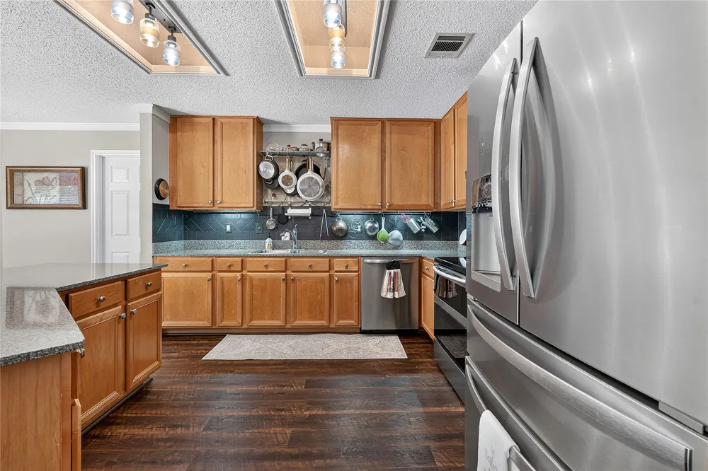901 Dogwood Trail Cedar Park, TX 78613