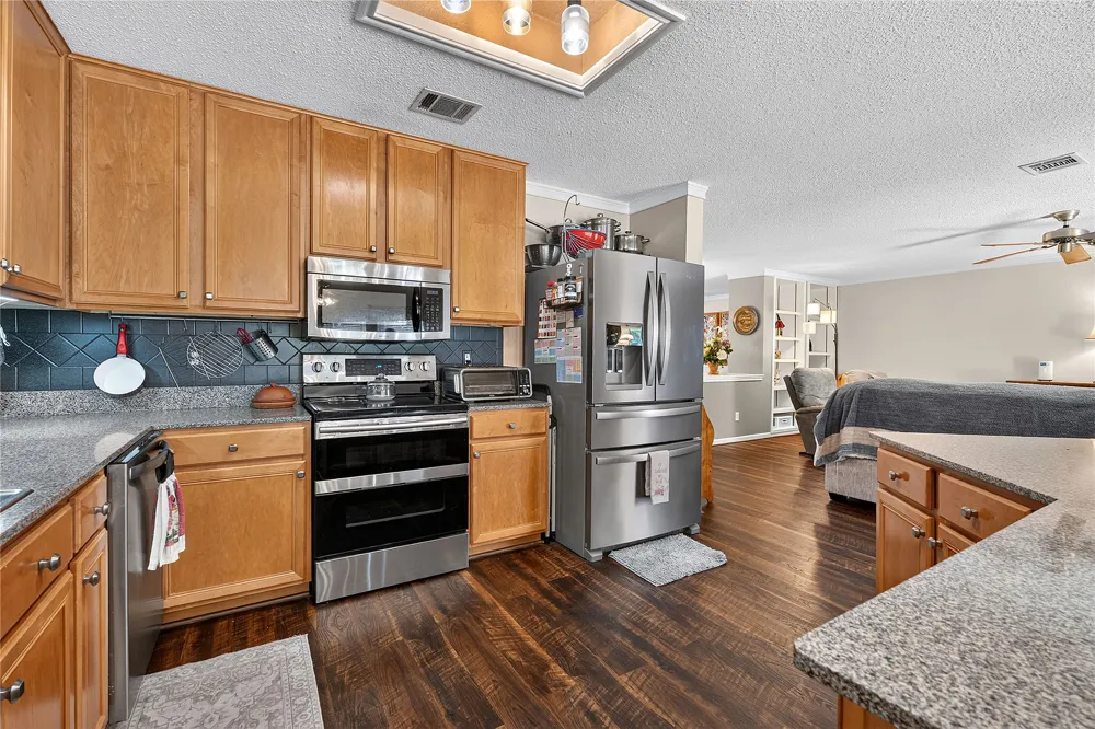 901 Dogwood Trail Cedar Park, TX 78613