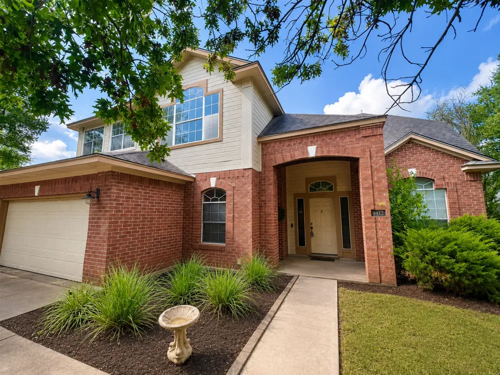 9412 Lightwood Cove Austin, TX 78748