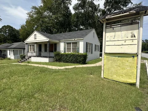 2953 Mimosa Street