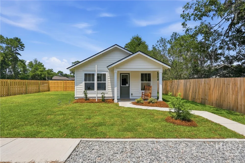204 Bruce Street Savannah, GA 31406