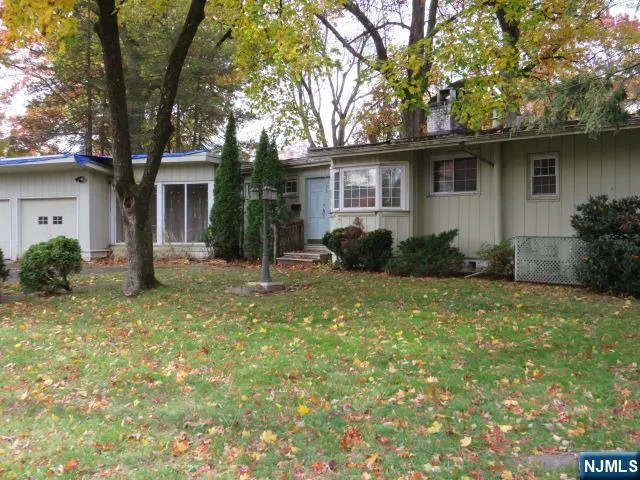 543 Ackerman Avenue Glen Rock, NJ 07452