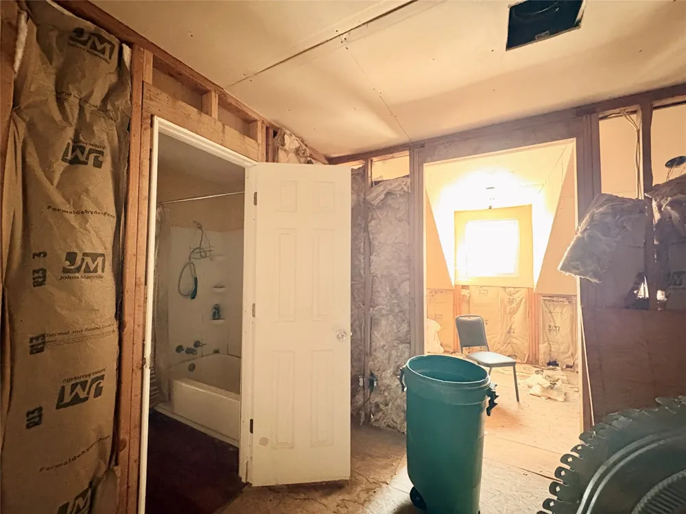 448 Norwood Drive Woodway, TX 76712