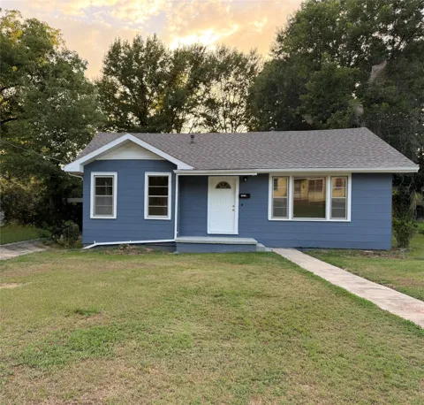 1213 Garrett Drive