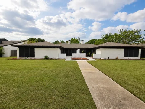 206 Trellis Place