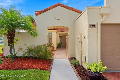 729 Green Valley Lane