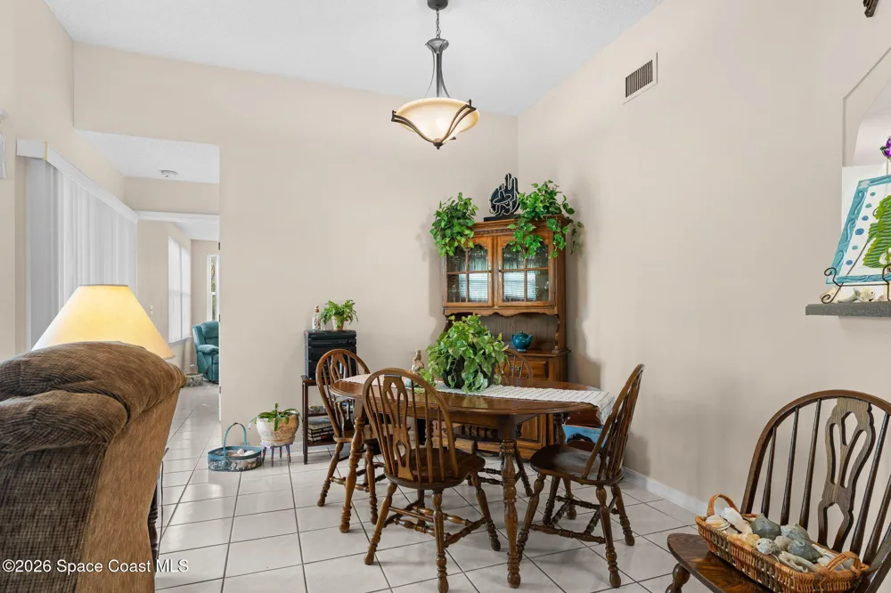 729 Green Valley Lane Melbourne, FL 32940