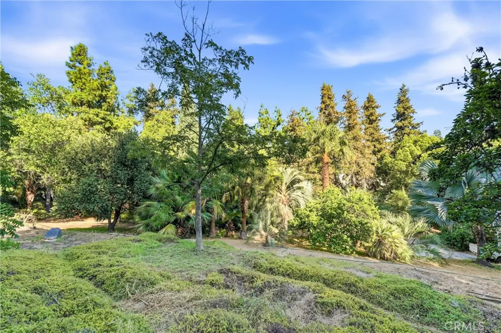 1749 West La Habra Heights, CA 90631