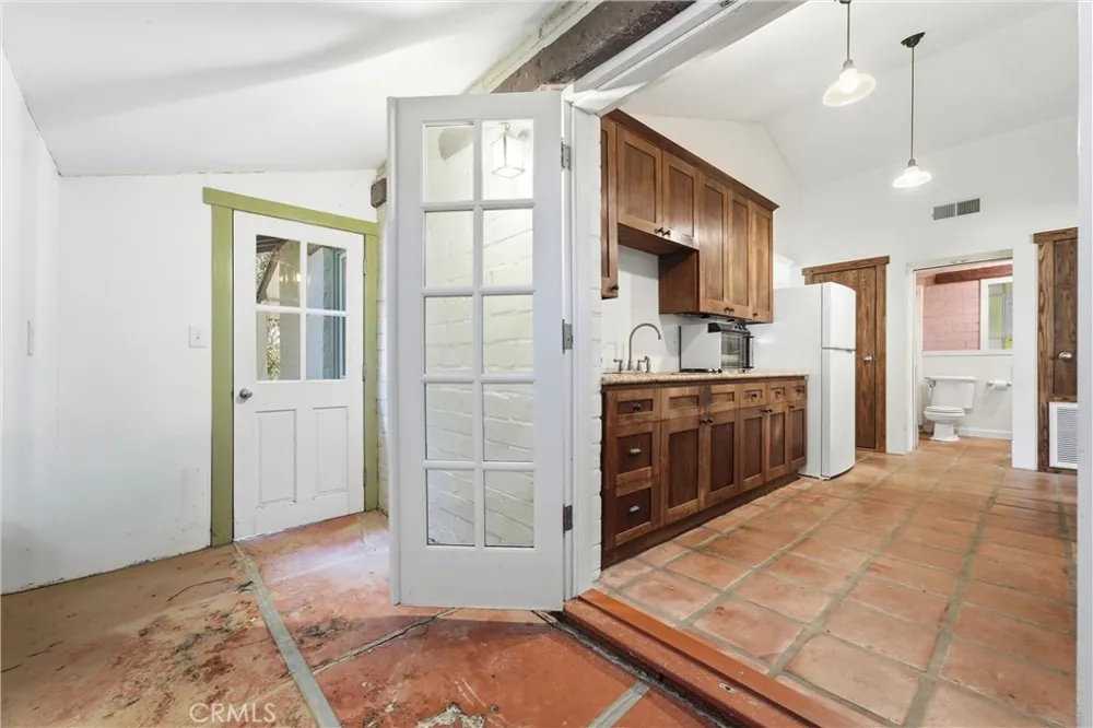 1749 West La Habra Heights, CA 90631