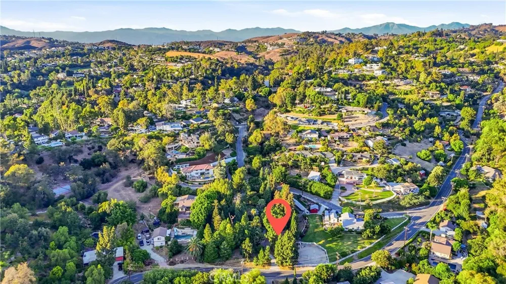 1749 West La Habra Heights, CA 90631