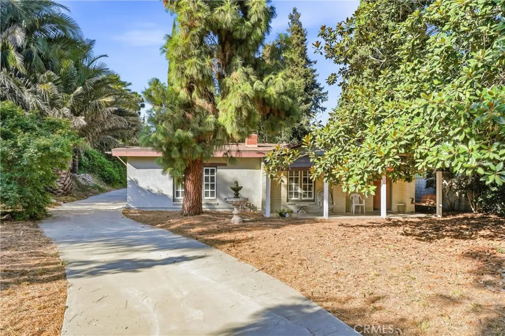 1749 West La Habra Heights, CA 90631