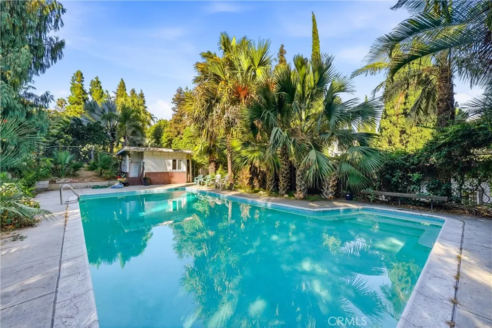 1749 West La Habra Heights, CA 90631