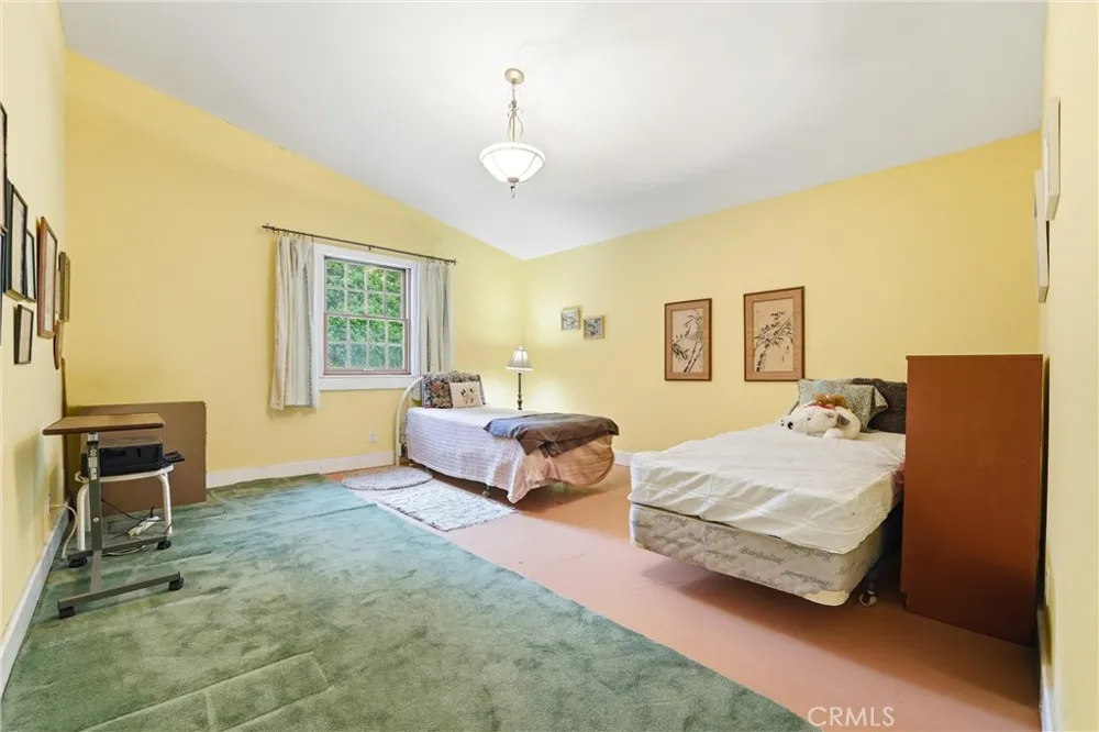 1749 West La Habra Heights, CA 90631