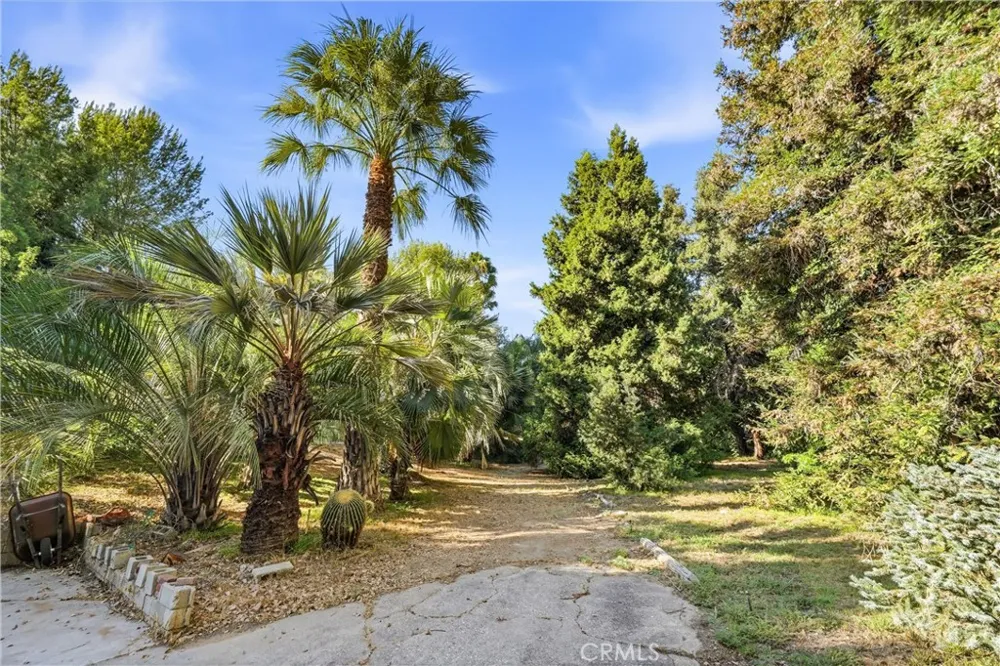 1749 West La Habra Heights, CA 90631