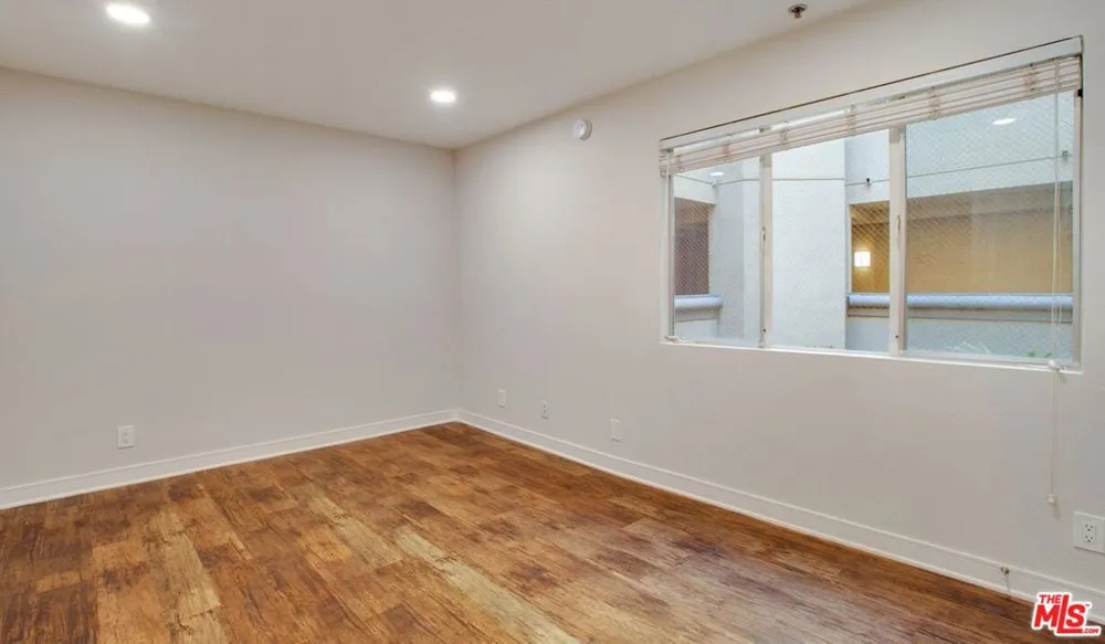 7660 Beverly Boulevard #115 Los Angeles, CA 90036