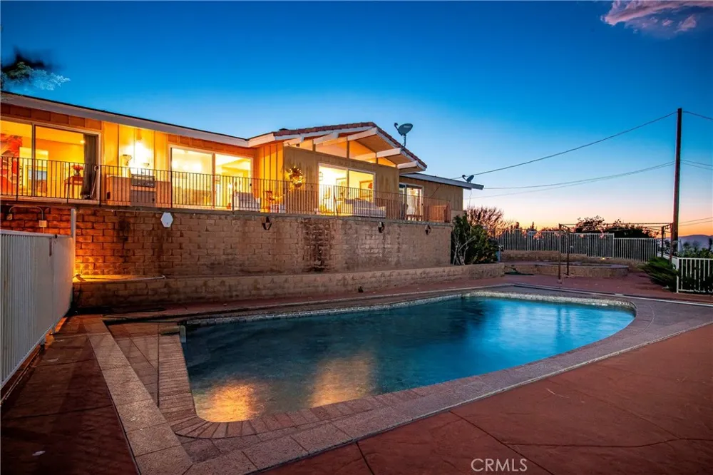 1032 W Avenue S14 Palmdale, CA 93551