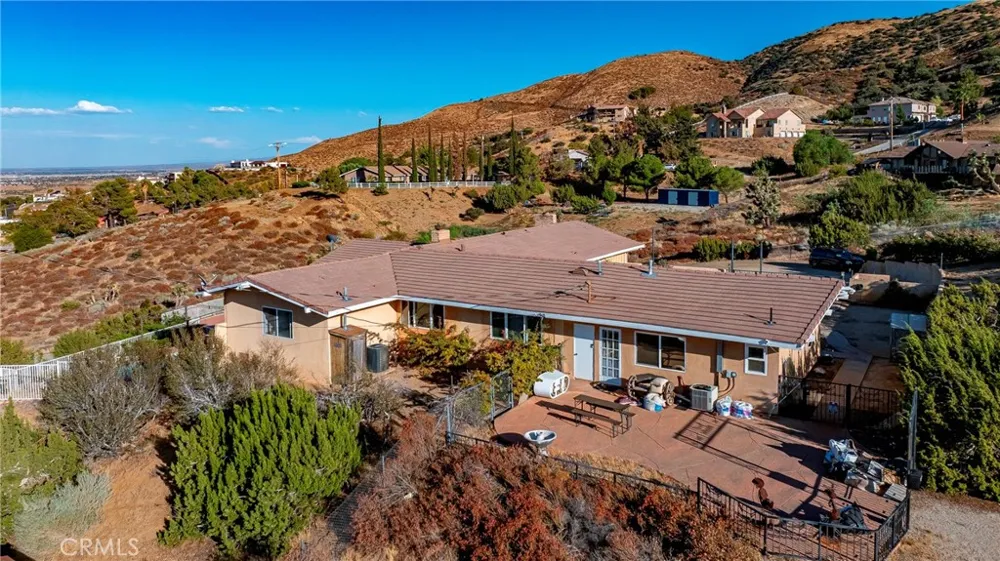 1032 W Avenue S14 Palmdale, CA 93551