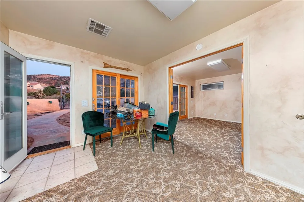 1032 W Avenue S14 Palmdale, CA 93551