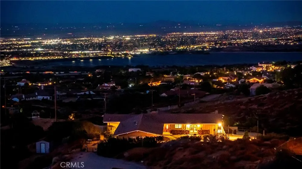1032 W Avenue S14 Palmdale, CA 93551