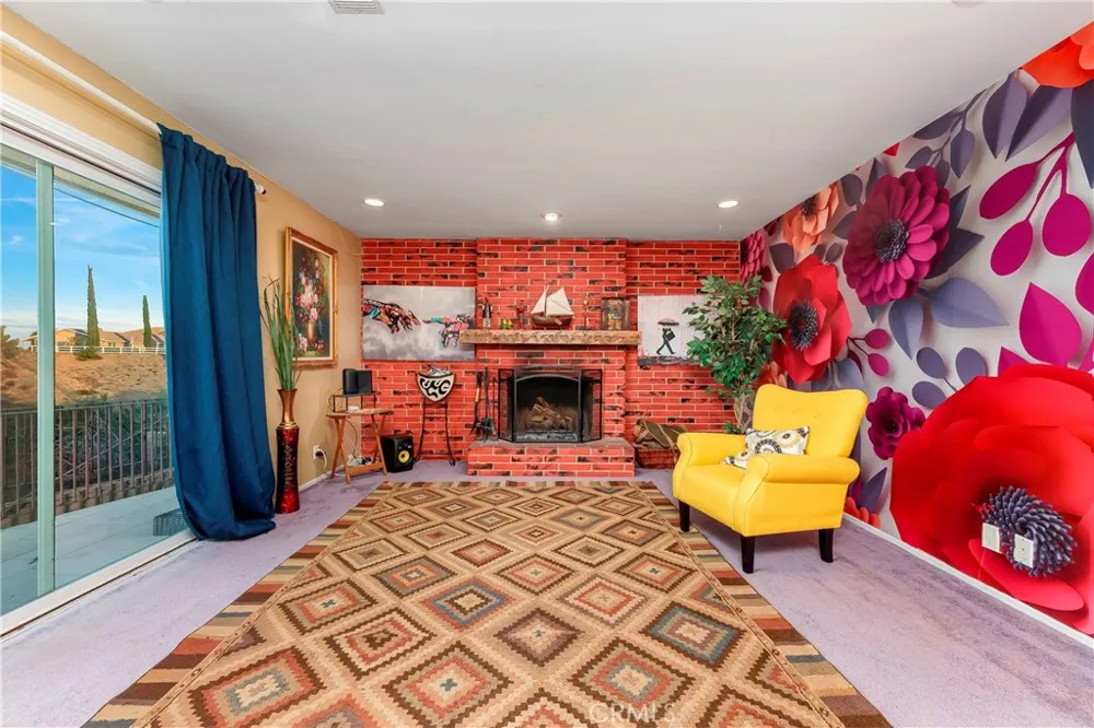 1032 W Avenue S14 Palmdale, CA 93551