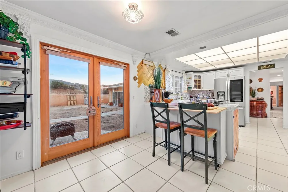 1032 W Avenue S14 Palmdale, CA 93551