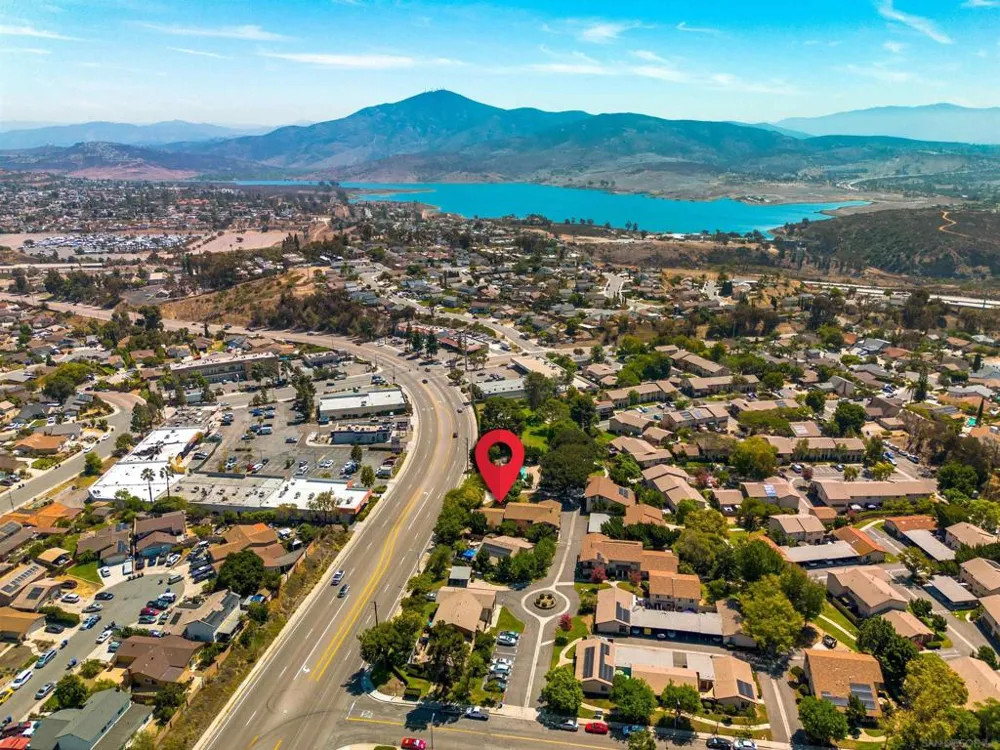 8318 Panorama Ridge Ct Spring Valley, CA 91977