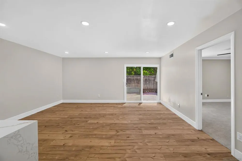 8318 Panorama Ridge Ct Spring Valley, CA 91977