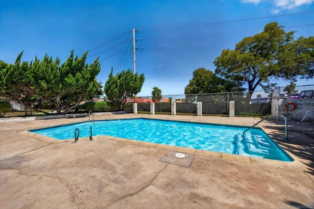 8318 Panorama Ridge Ct Spring Valley, CA 91977
