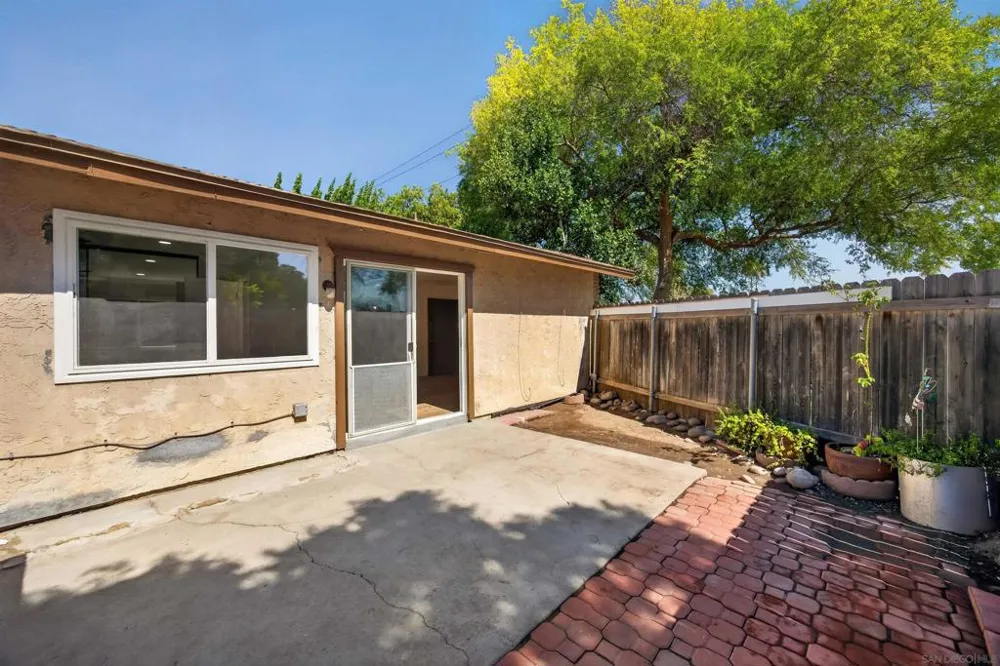 8318 Panorama Ridge Ct Spring Valley, CA 91977