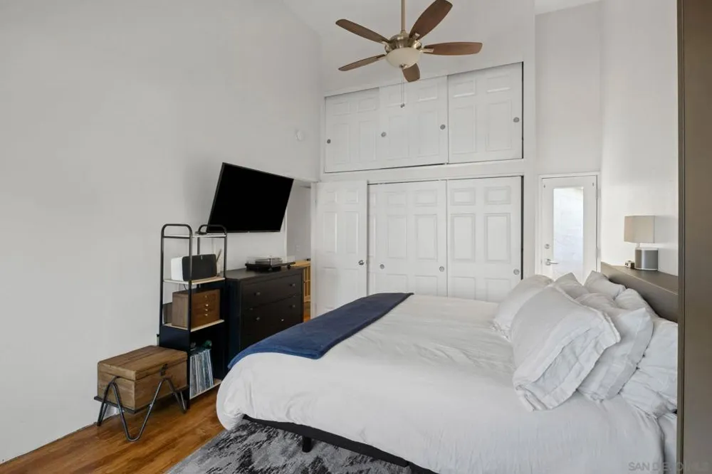 2287 Caminito Pasada #101 San Diego, CA 92107