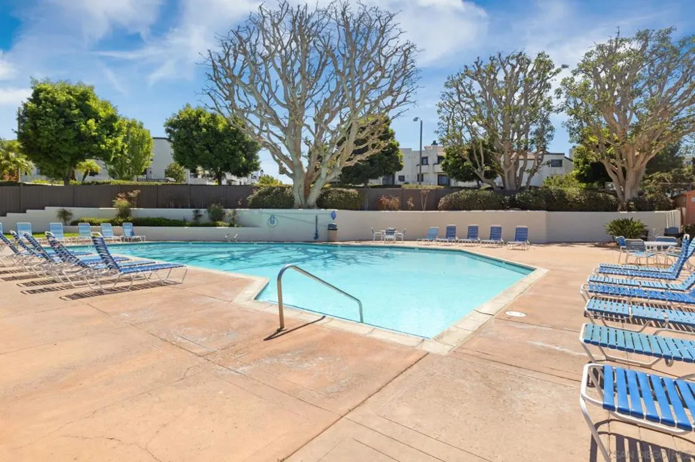 2287 Caminito Pasada #101 San Diego, CA 92107