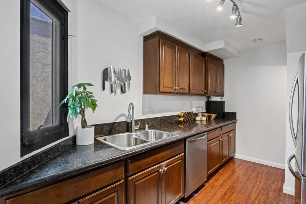2287 Caminito Pasada #101 San Diego, CA 92107