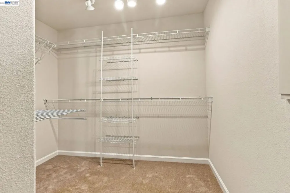 30898 Cambridge Way Union City, CA 94587
