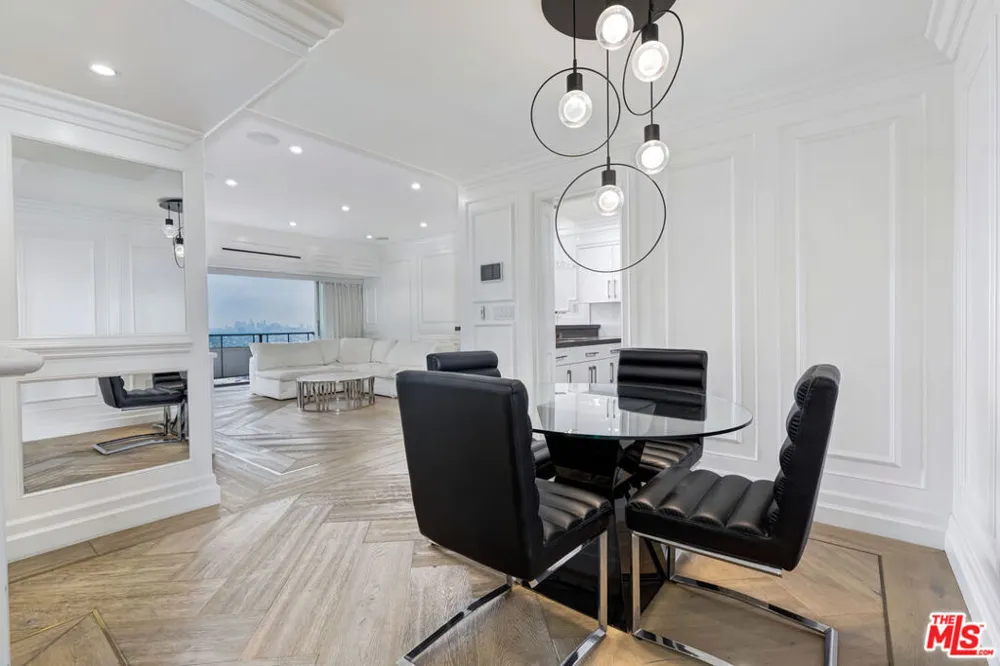 1155 La Cienega Boulevard #1110 West Hollywood, CA 90069