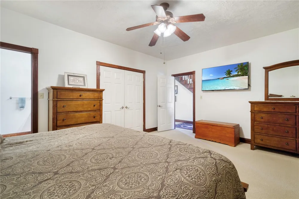26 Woodland Hills Dr Drive Huntsville, TX 77320