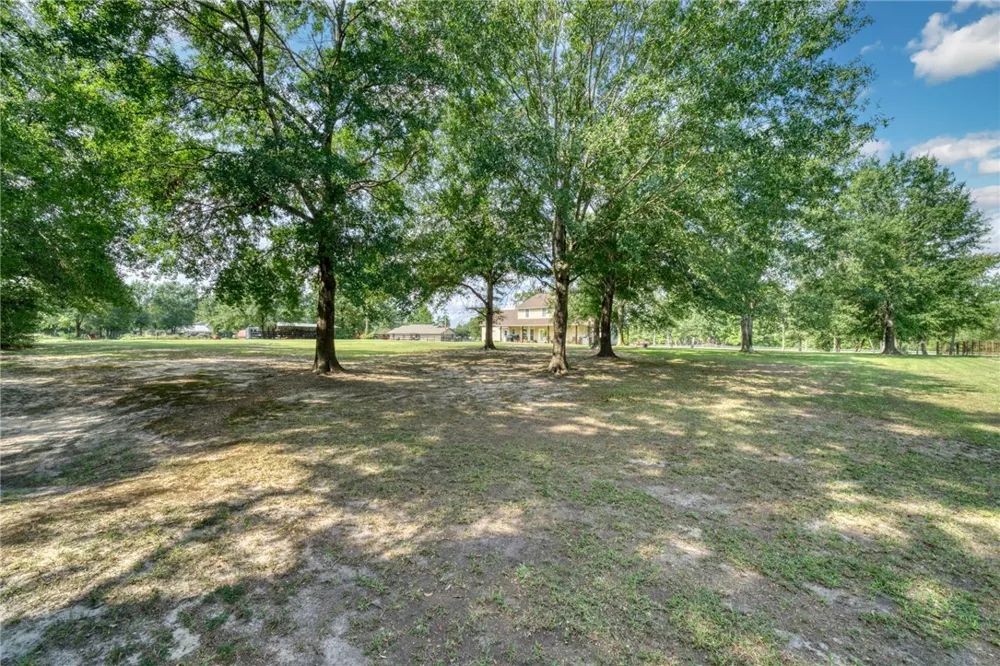 26 Woodland Hills Dr Drive Huntsville, TX 77320