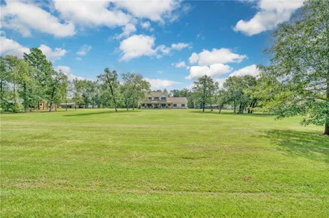 26 Woodland Hills Dr Drive