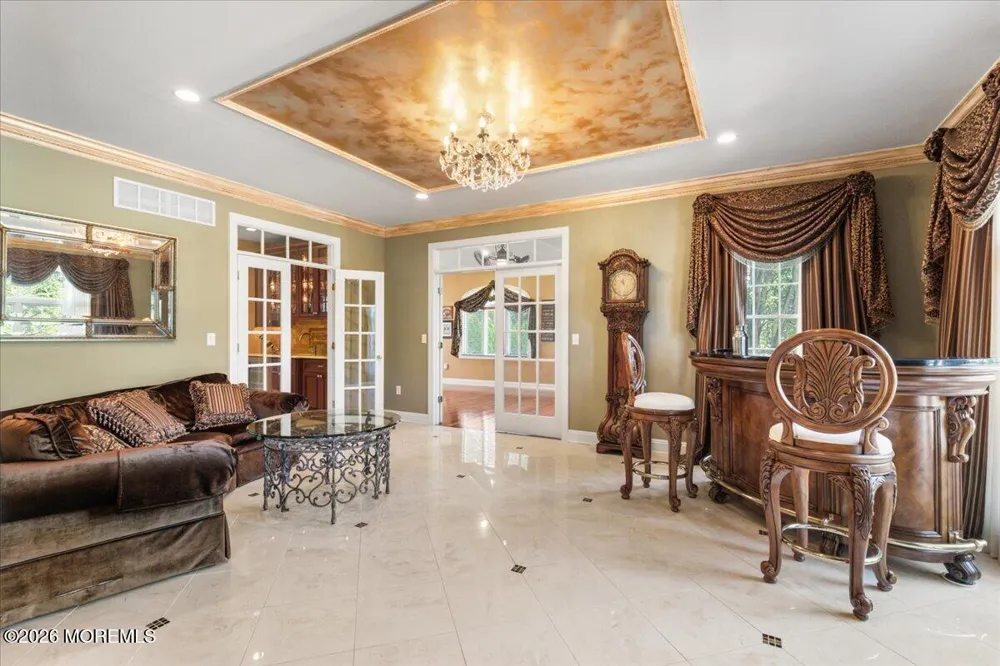 8 Blueberry Hill Marlboro, NJ 07746