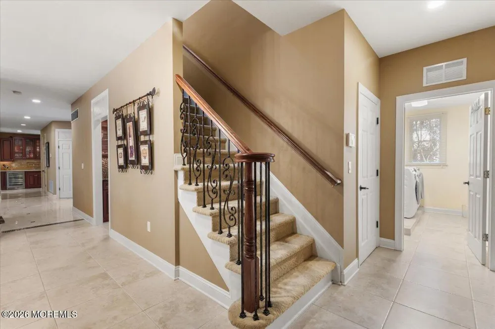 8 Blueberry Hill Marlboro, NJ 07746