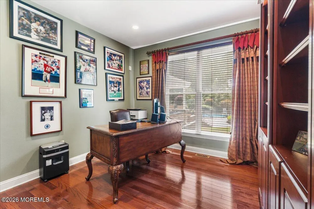 8 Blueberry Hill Marlboro, NJ 07746