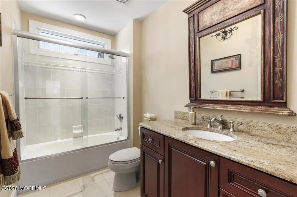 8 Blueberry Hill Marlboro, NJ 07746
