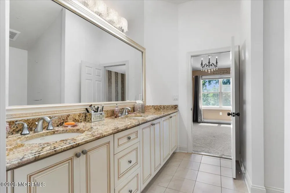 8 Blueberry Hill Marlboro, NJ 07746