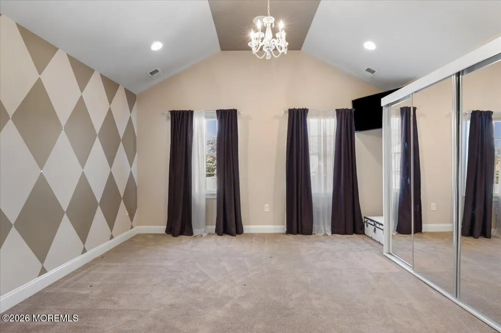 8 Blueberry Hill Marlboro, NJ 07746