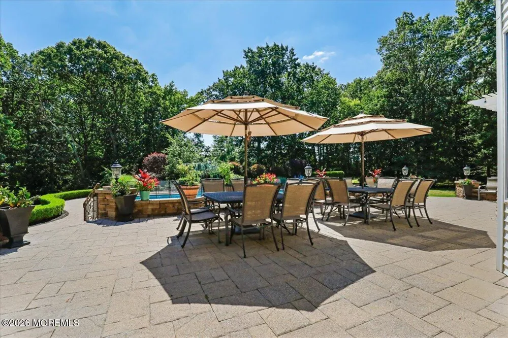 8 Blueberry Hill Marlboro, NJ 07746